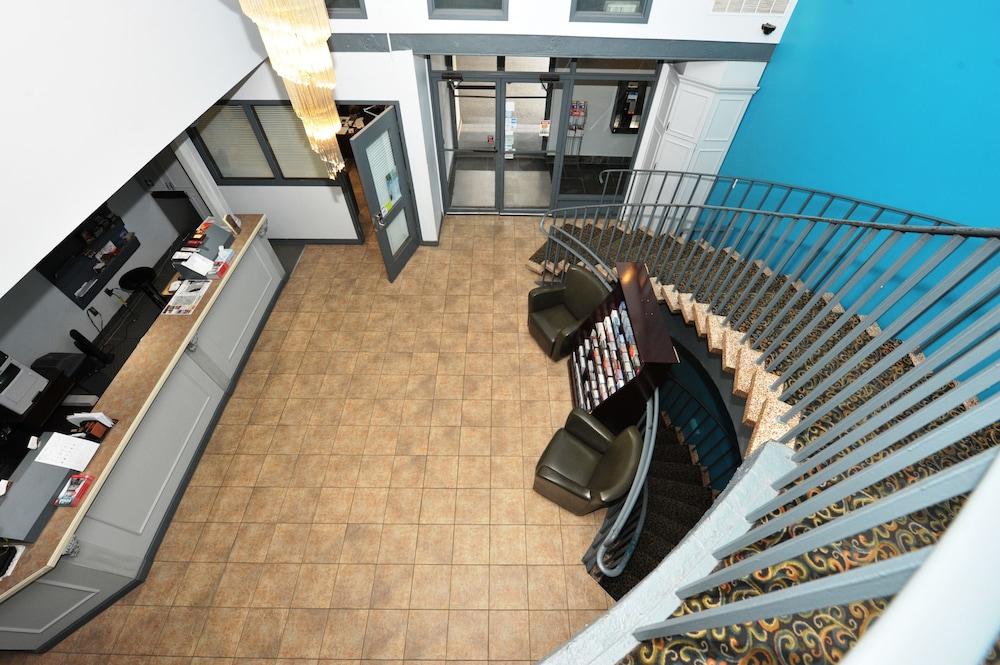 Hotel Le Voyageur Quebec City Exterior photo