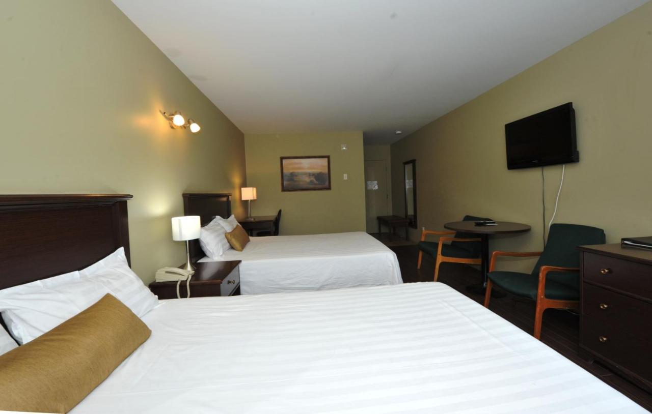 Hotel Le Voyageur Quebec City Exterior photo