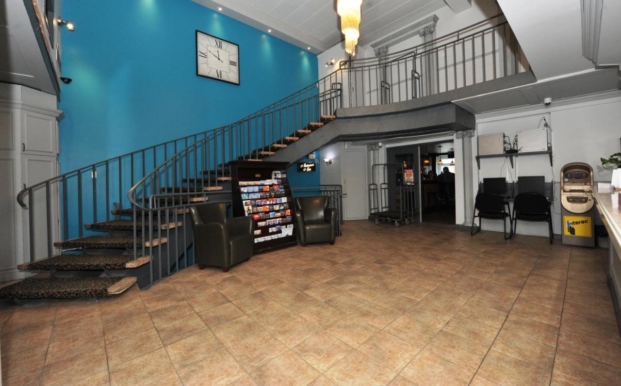Hotel Le Voyageur Quebec City Exterior photo